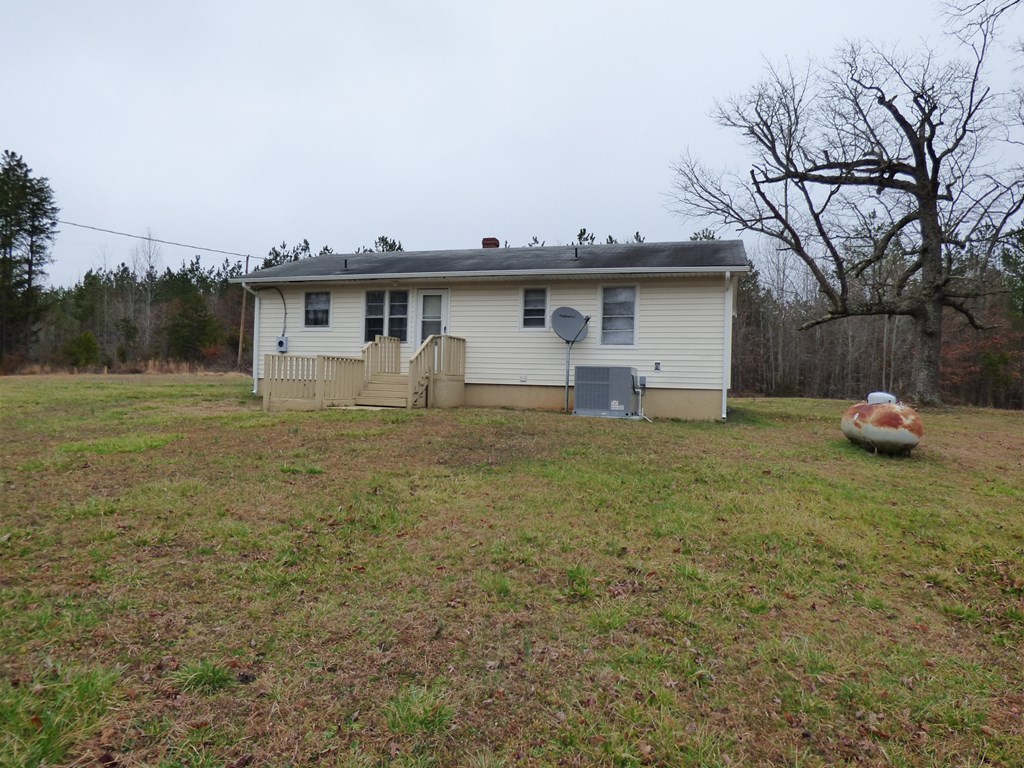 2052 Chisolm Trail Property Photo 8