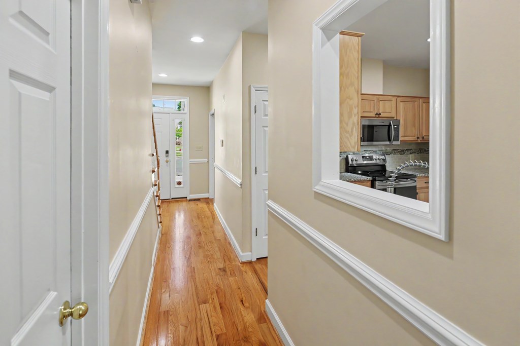 600 Edgewood Circle Property Photo 5