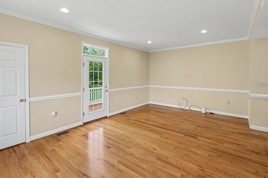 600 Edgewood Circle Property Photo 6