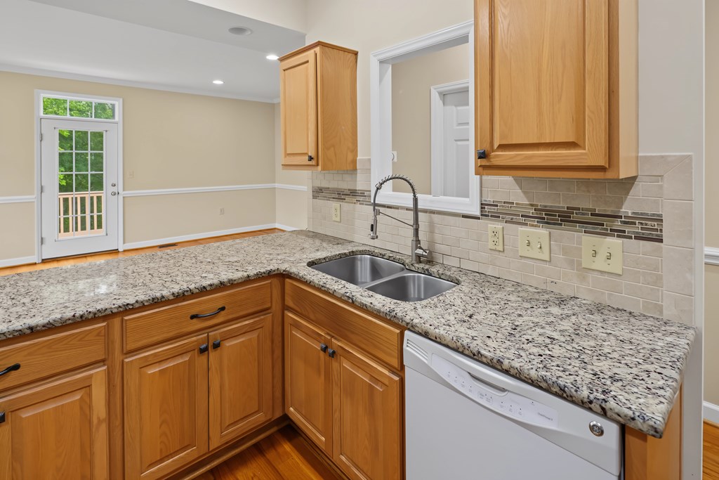 600 Edgewood Circle Property Photo 14