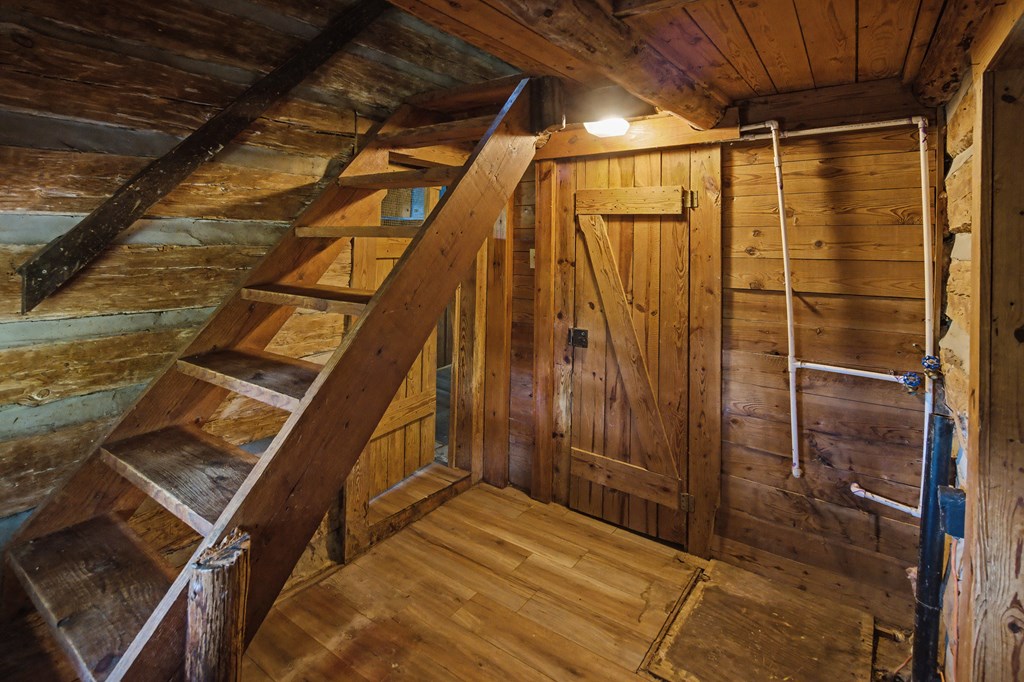 1141 Duck Trail Property Photo 6