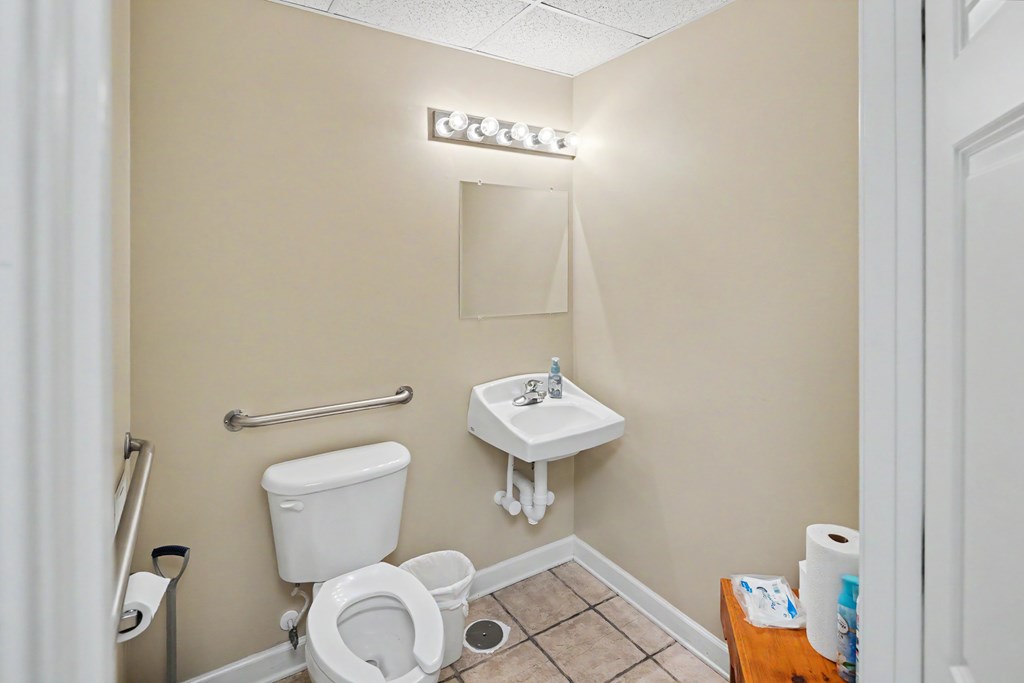 5235 Halifax Road Property Photo 8