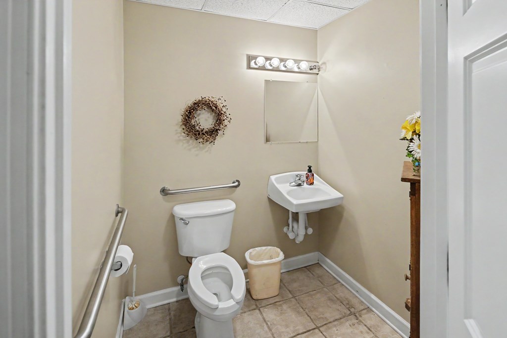 5235 Halifax Road Property Photo 11