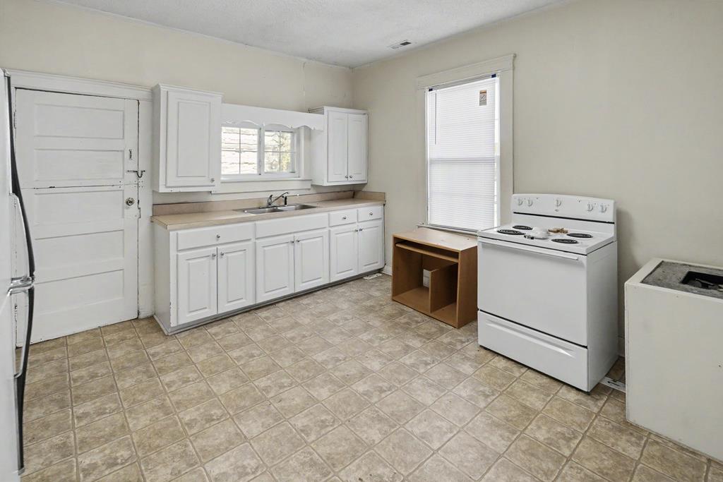 5235 Halifax Road Property Photo 38