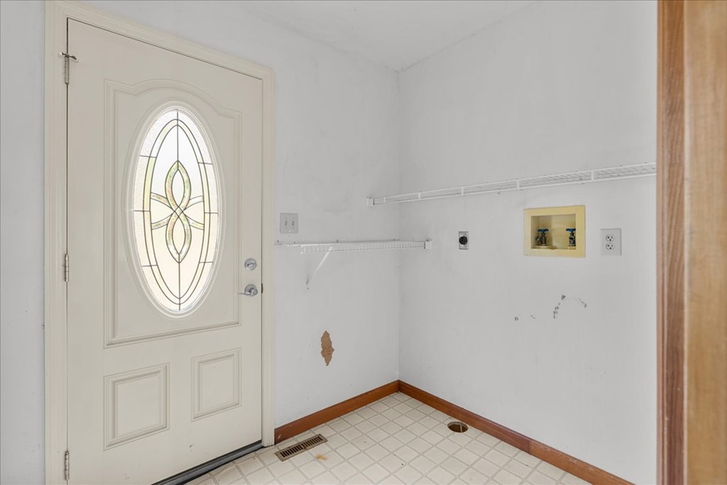 112 Poplar Creek Street Property Photo 33