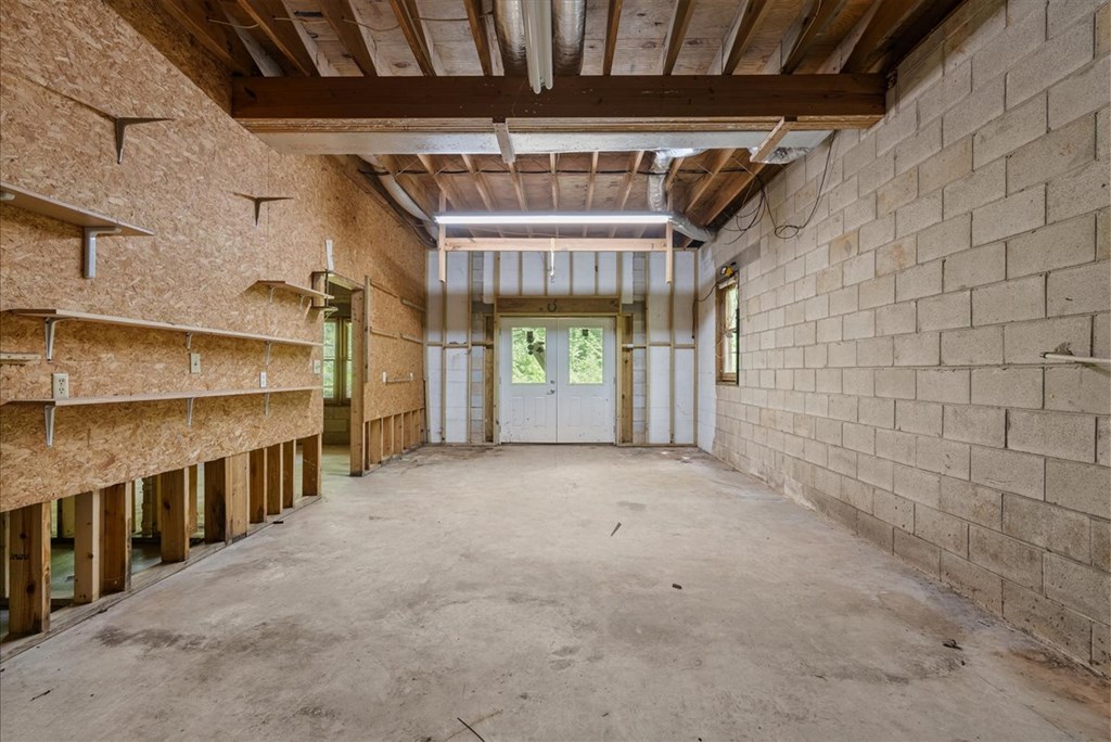 112 Poplar Creek Street Property Photo 39