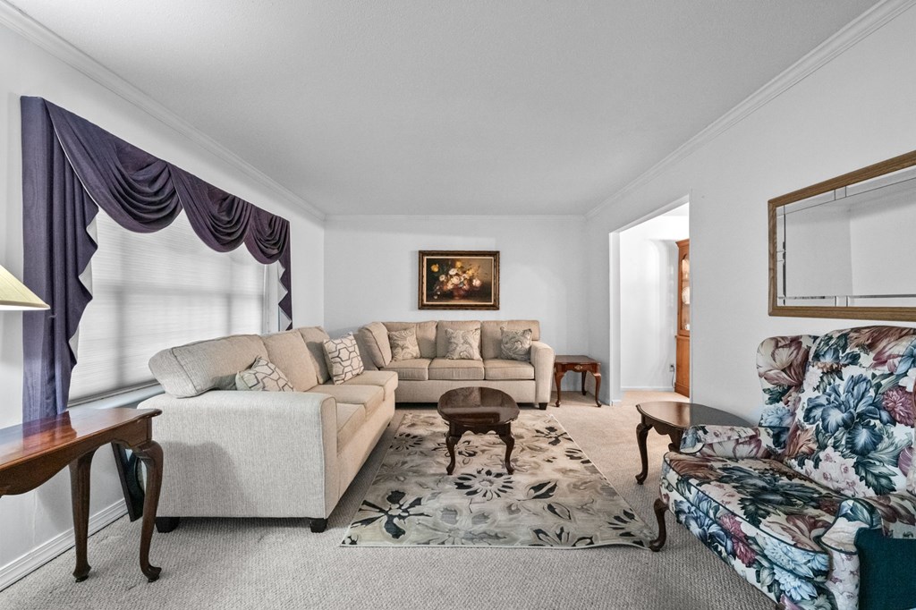 243 Craddock Street Property Photo 2