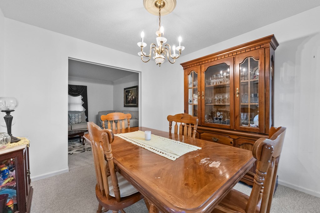 243 Craddock Street Property Photo 4