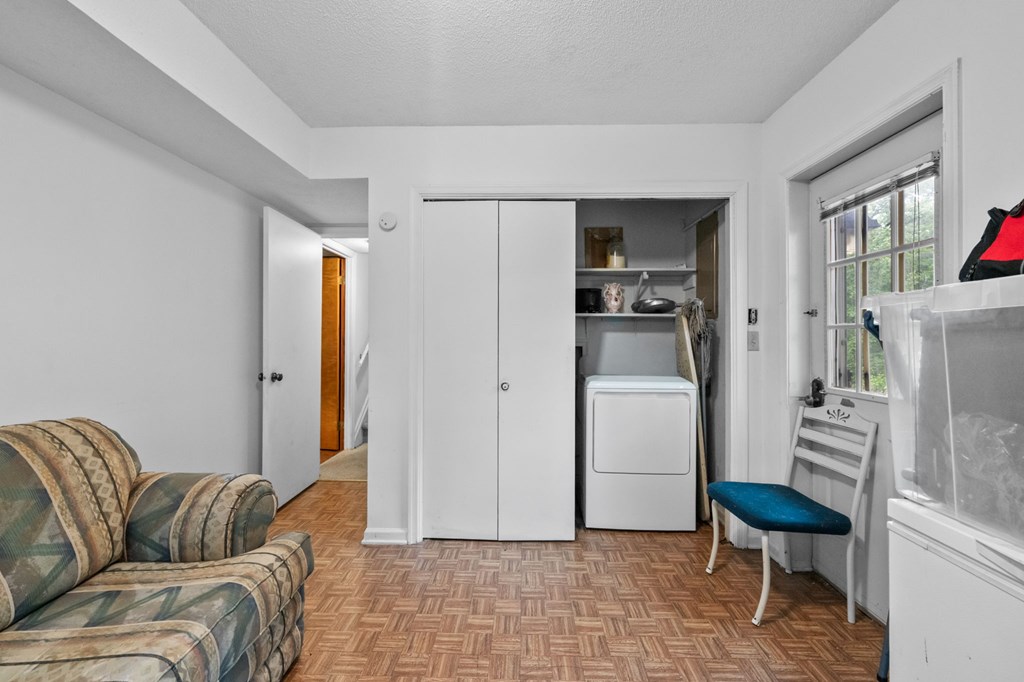 243 Craddock Street Property Photo 14