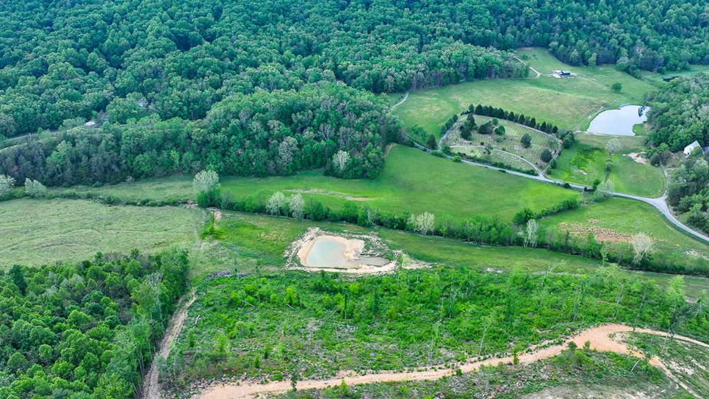Uc001 Botetourt Road Property Photo 27