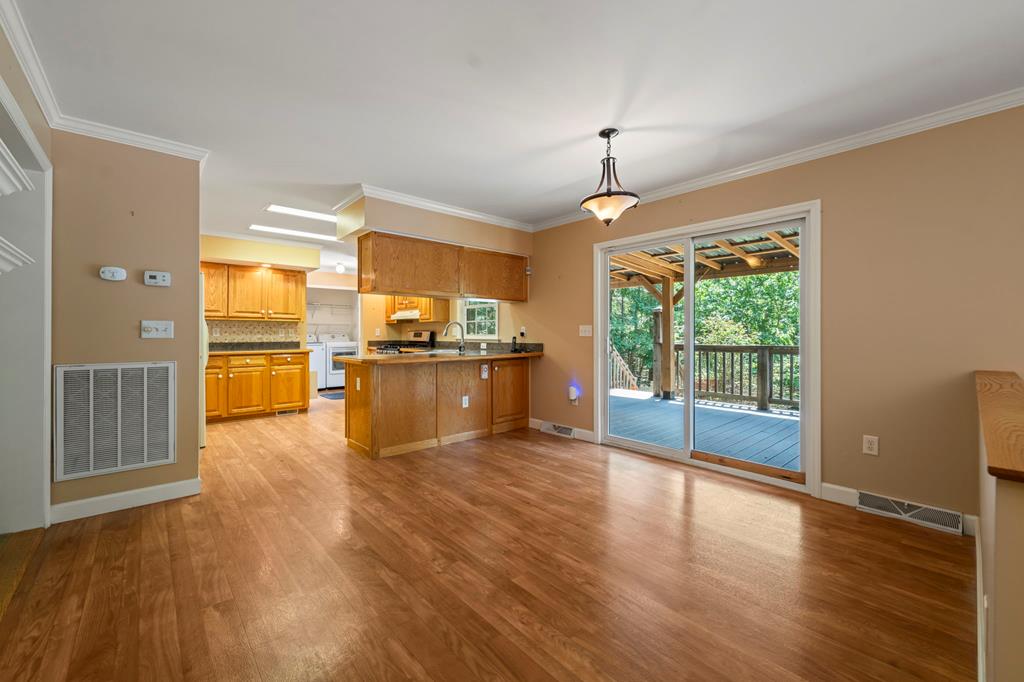 7620 Trottinridge Road Property Photo 3
