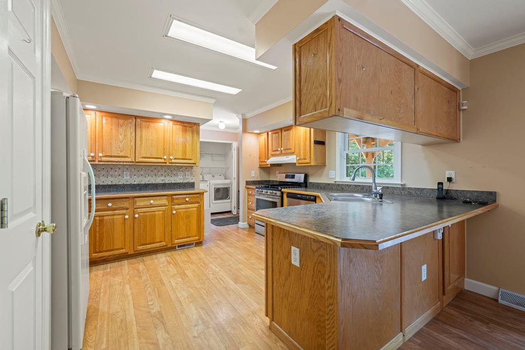 7620 Trottinridge Road Property Photo 4