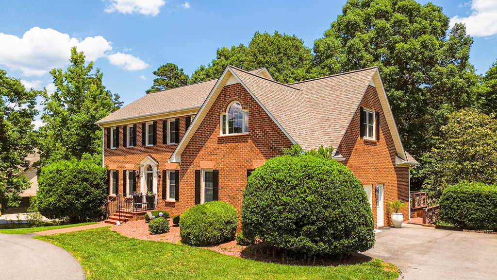 1092 Brook Run Property Photo 12