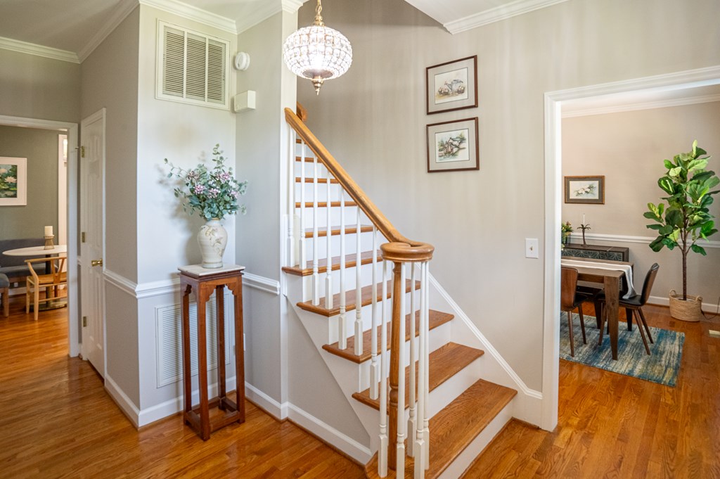 1092 Brook Run Property Photo 14