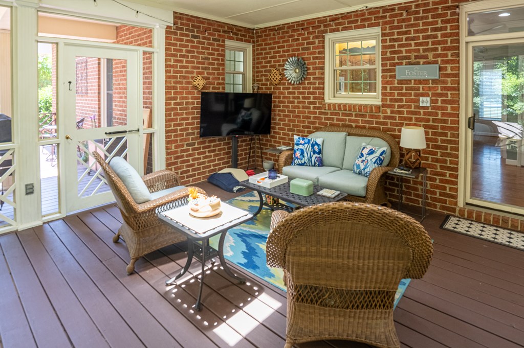 1092 Brook Run Property Photo 107