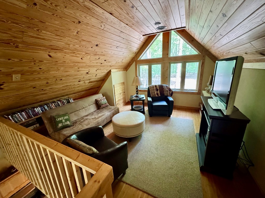 72 Pocahantas Lane Property Photo 10