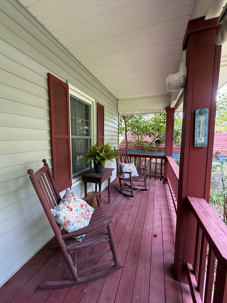 455 Osborne Street Property Photo 2