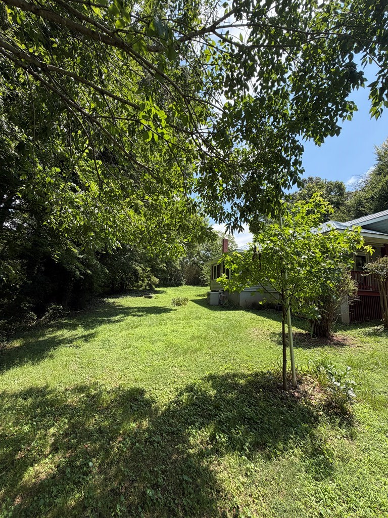 455 Osborne Street Property Photo 30