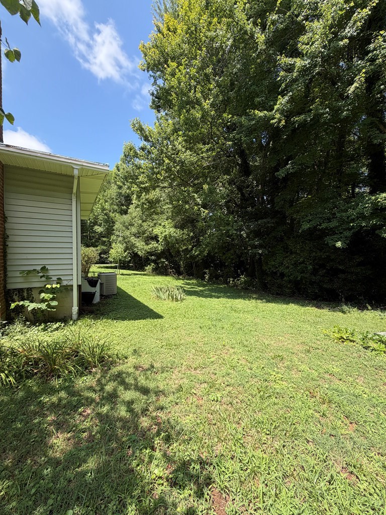 455 Osborne Street Property Photo 31
