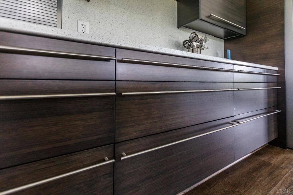 1370 Out Of Area Property Photo 10