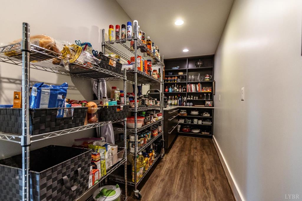 1370 Out Of Area Property Photo 22