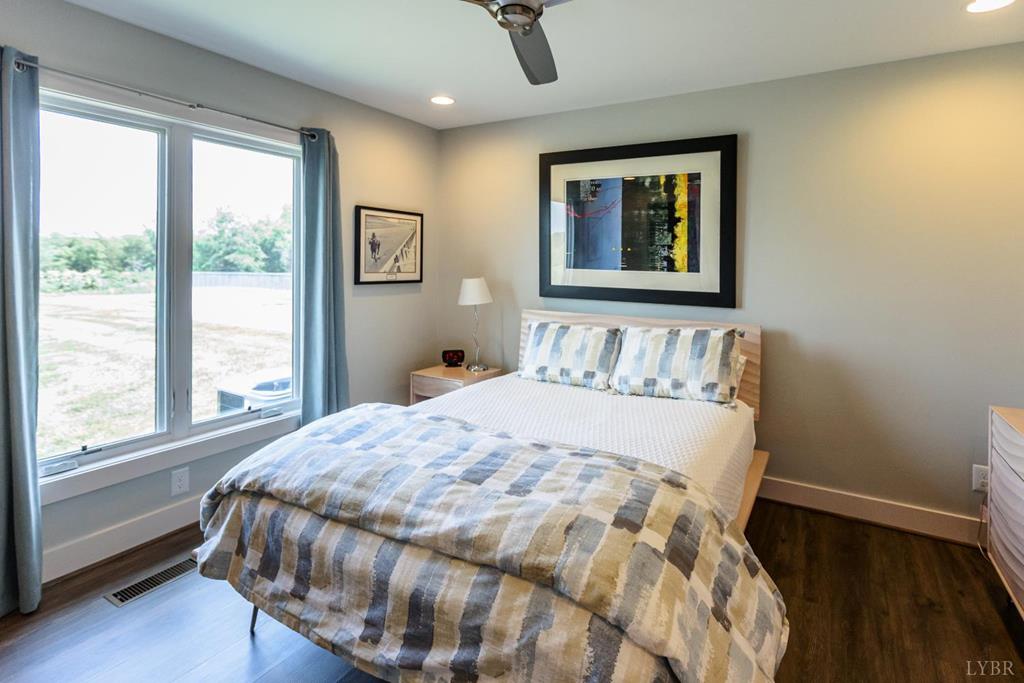 1370 Out Of Area Property Photo 31