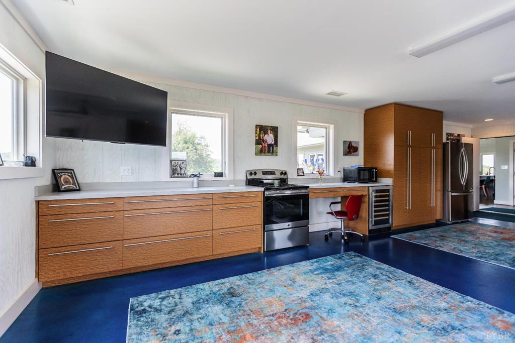 1370 Out Of Area Property Photo 58