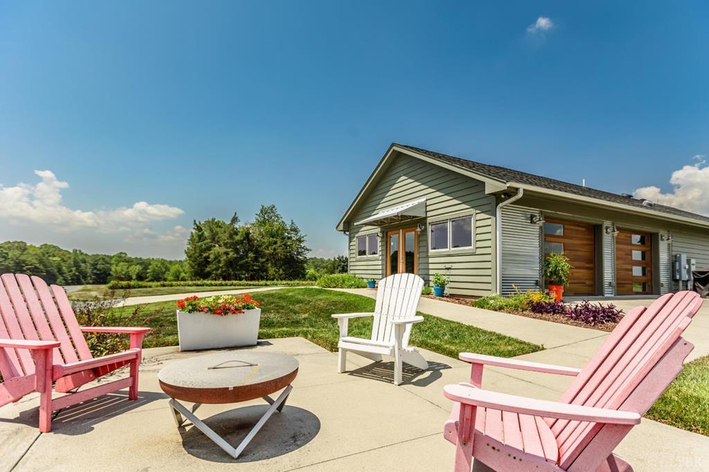1370 Out Of Area Property Photo 69