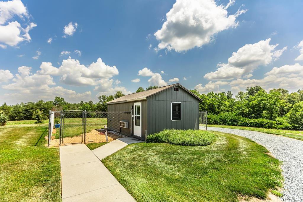 1370 Out Of Area Property Photo 70