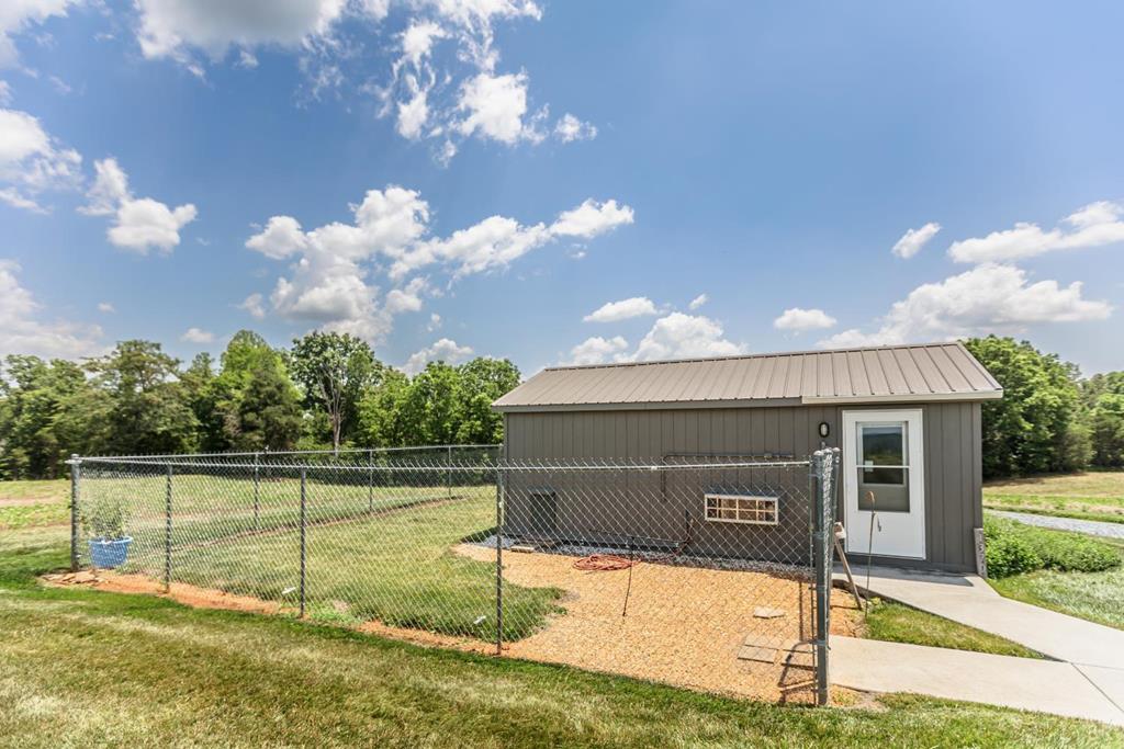 1370 Out Of Area Property Photo 77