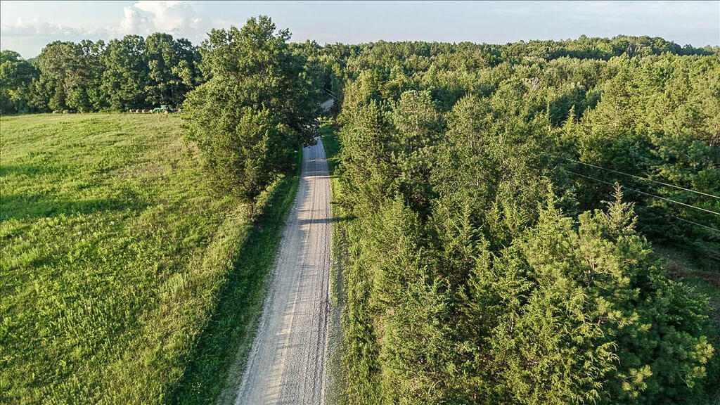 1116 Wheatland Road Property Photo 18