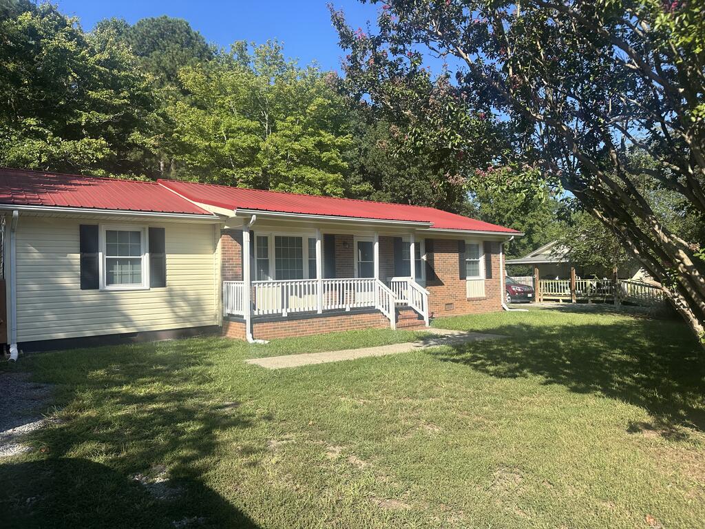 104 E Forest Trail Property Photo 1