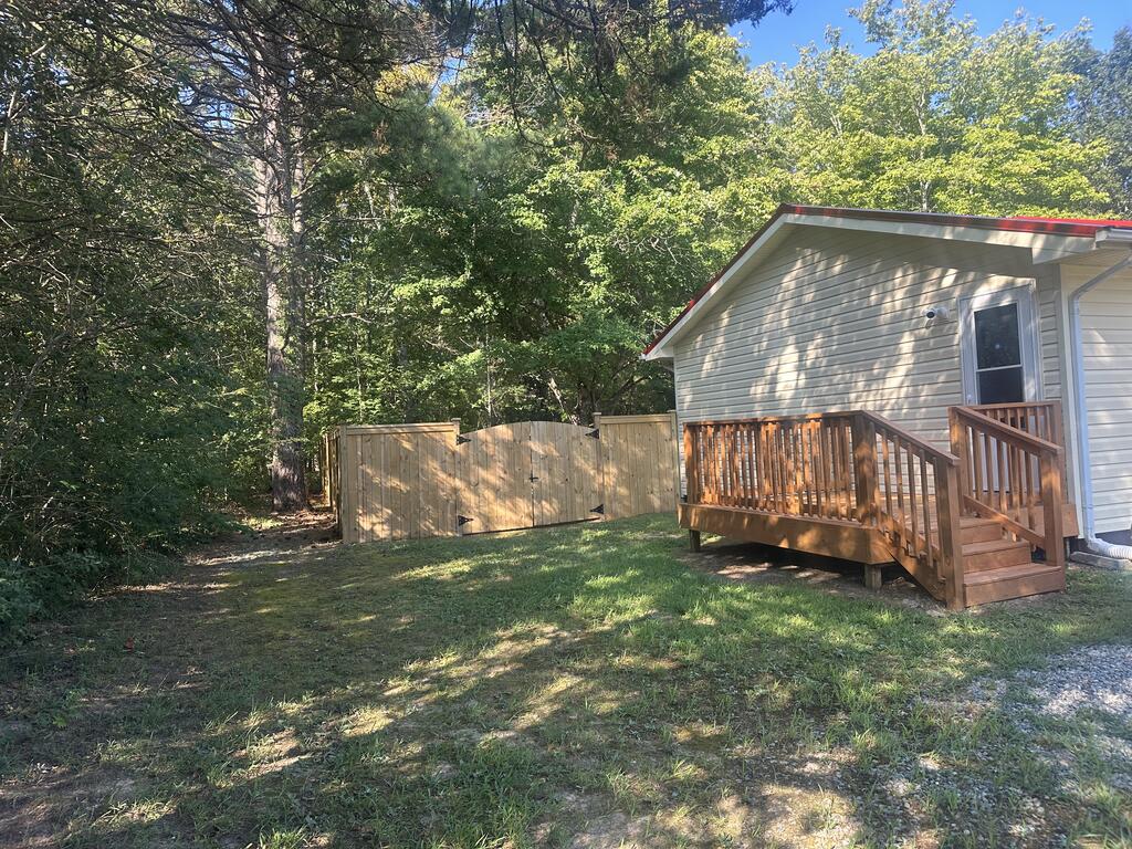 104 E Forest Trail Property Photo 4