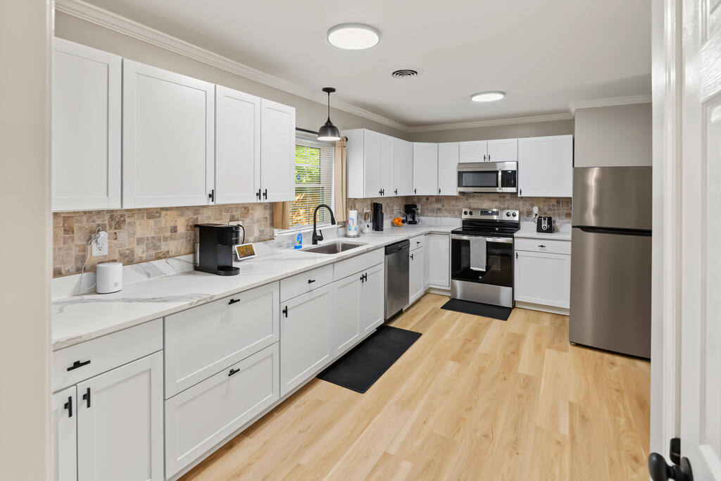 104 E Forest Trail Property Photo 18