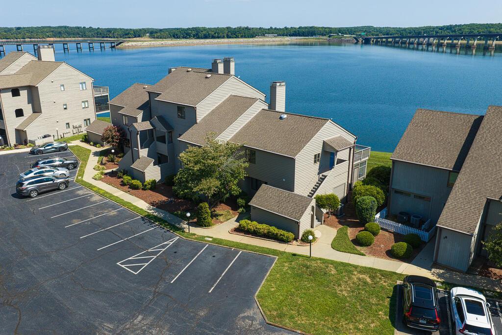 41 The Moorings Property Photo 1
