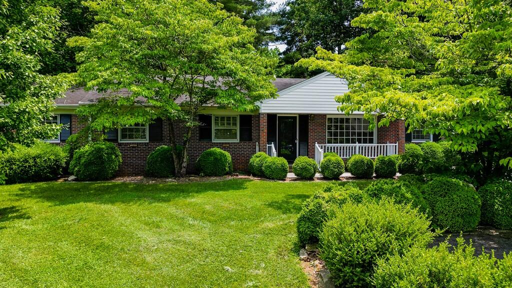 1088 Golf Course Road Property Photo 5