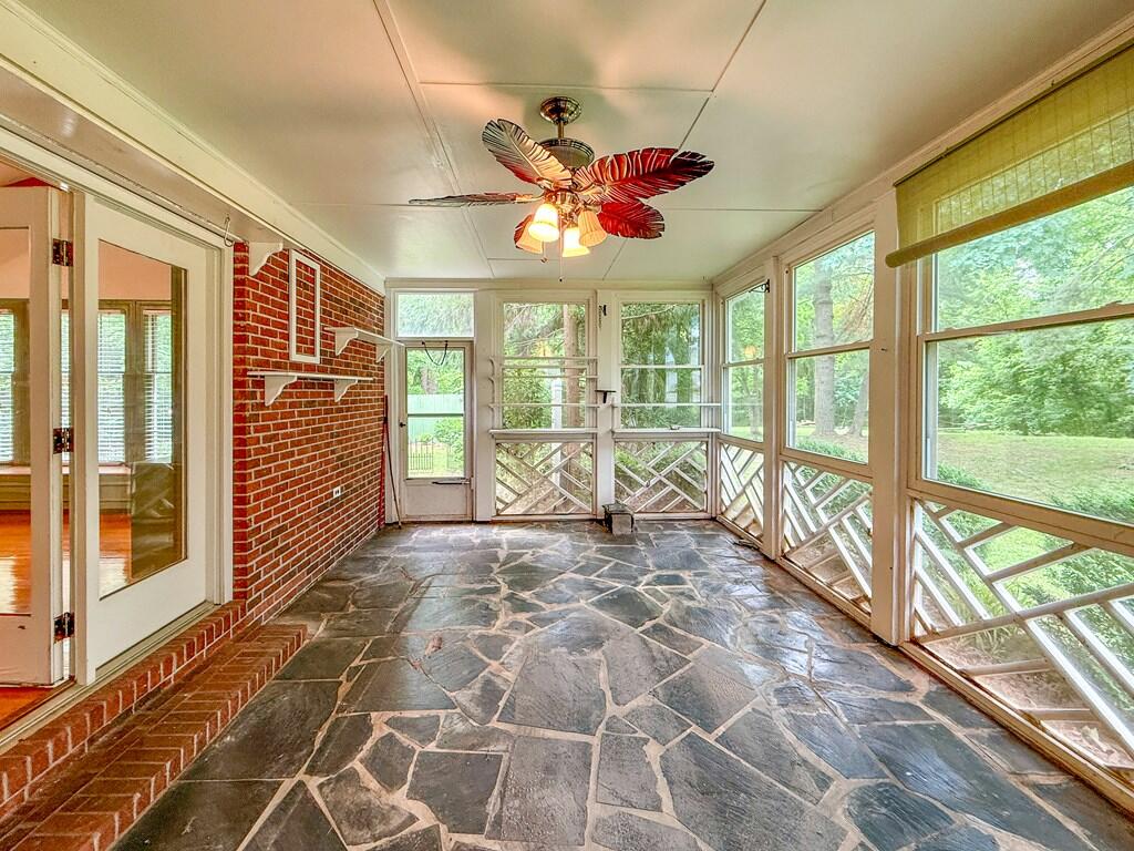 1088 Golf Course Road Property Photo 23