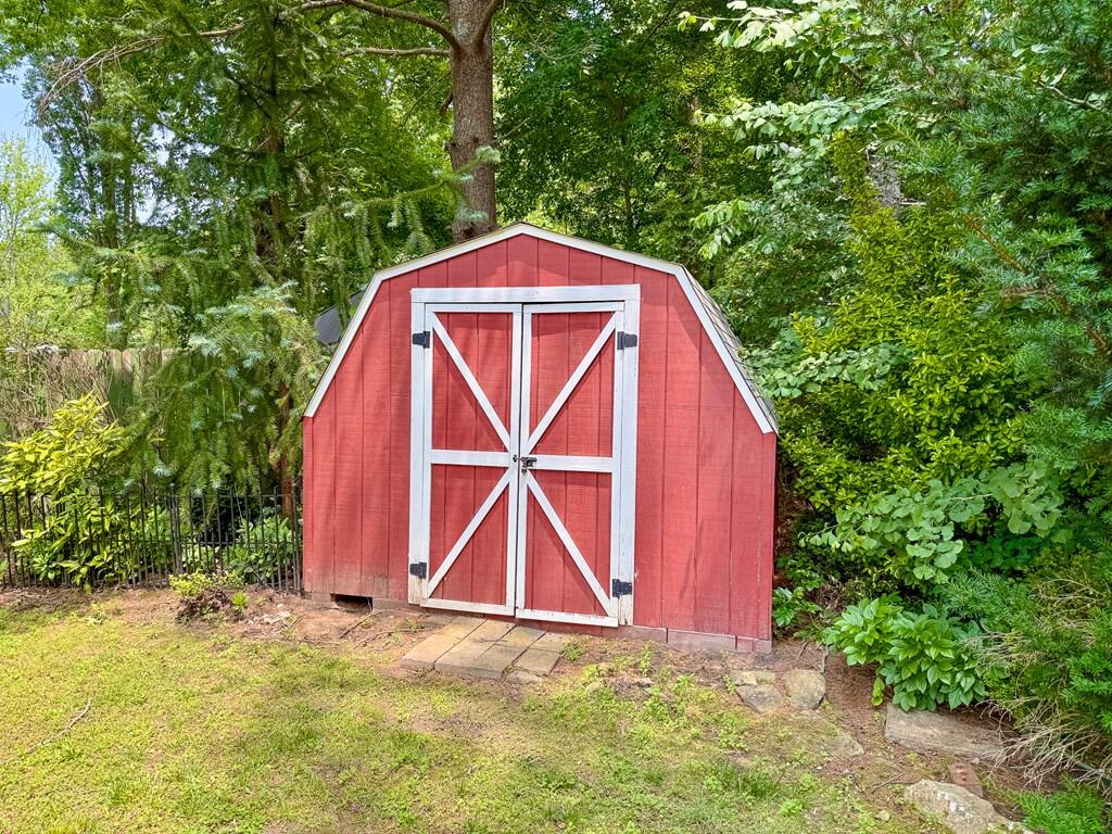 1088 Golf Course Road Property Photo 40