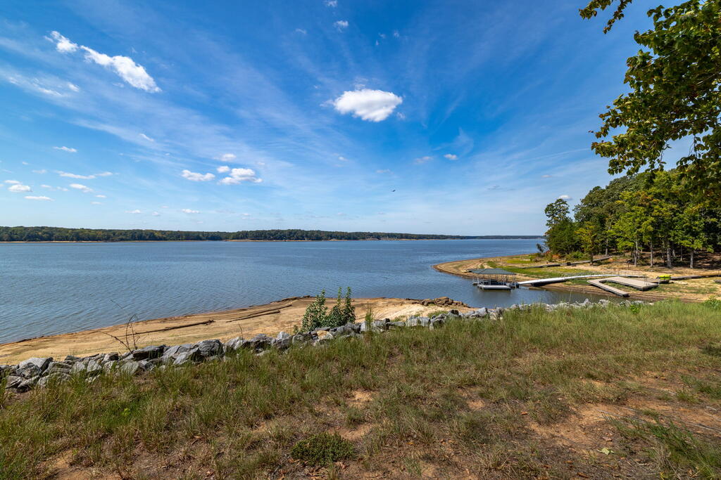 8 Berkeley Drive Property Photo 5