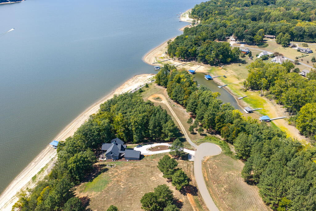 8 Berkeley Drive Property Photo 29