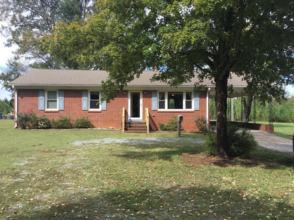 1034 Loftis Road Property Photo 1
