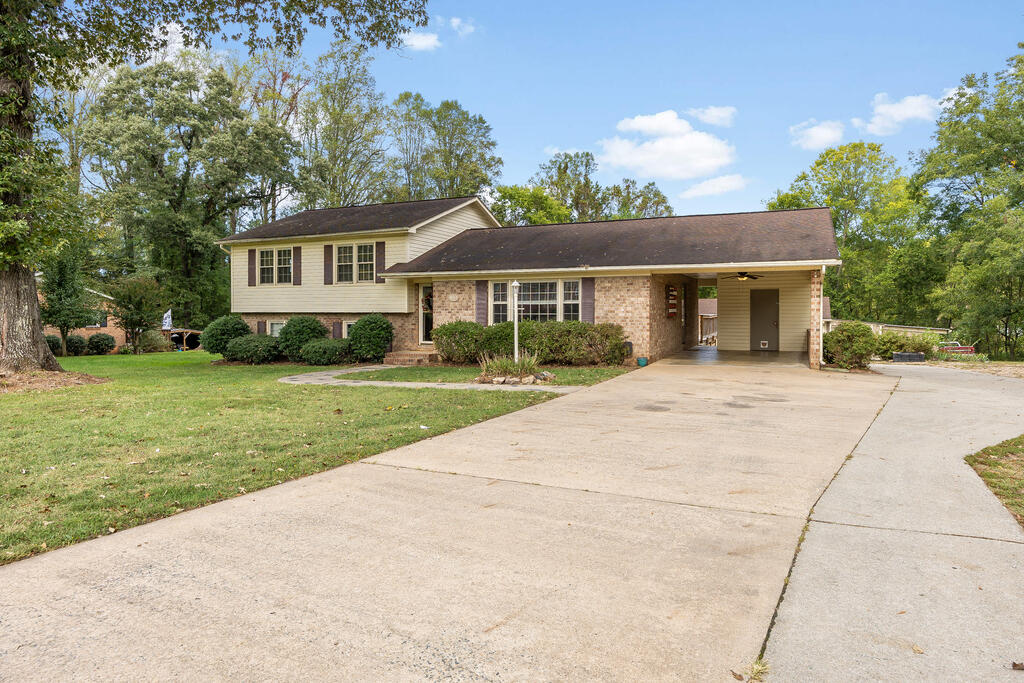 103 Ratliff Drive Property Photo 1