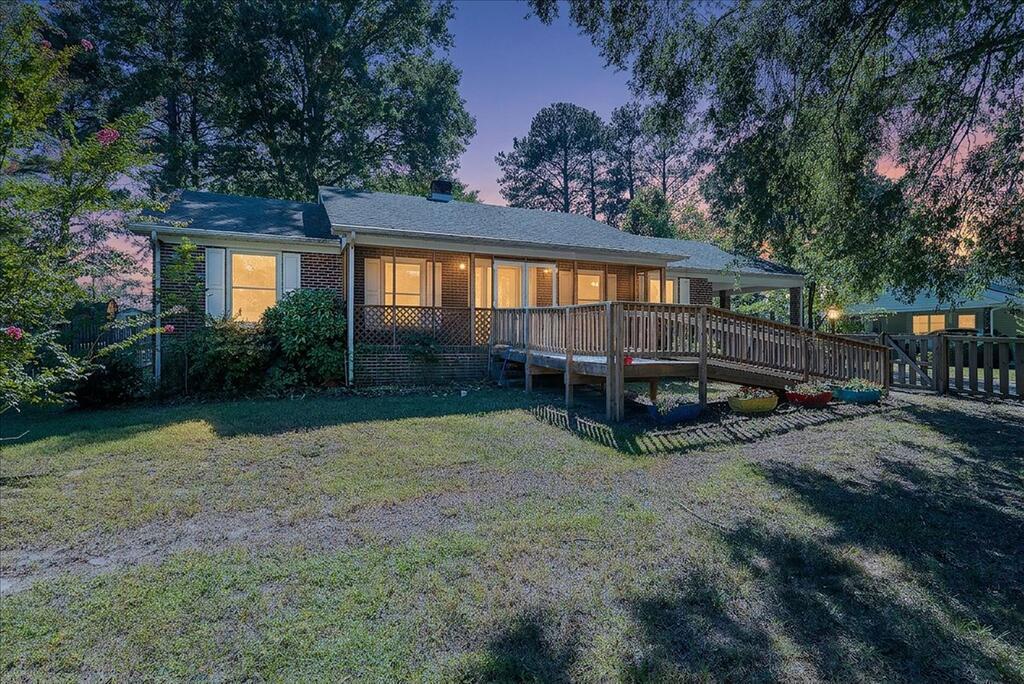 1075 Fordland Drive Property Photo 1
