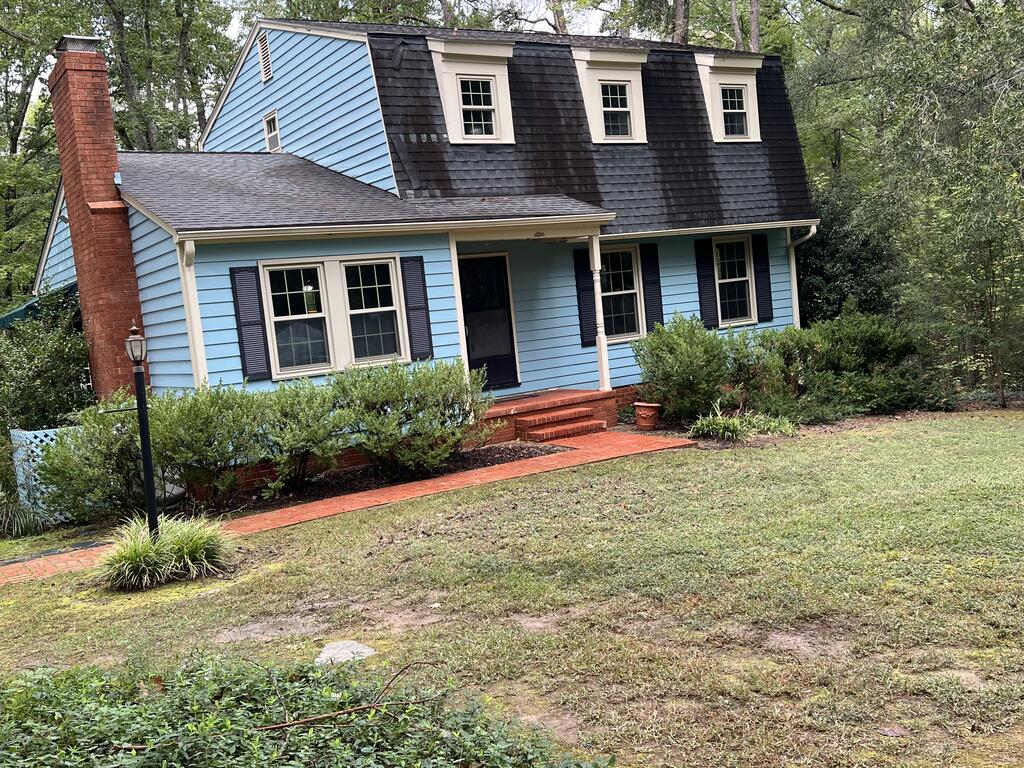 230 Canterbury Drive Property Photo 1