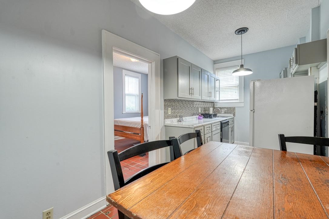 102 College Drive Property Photo 11