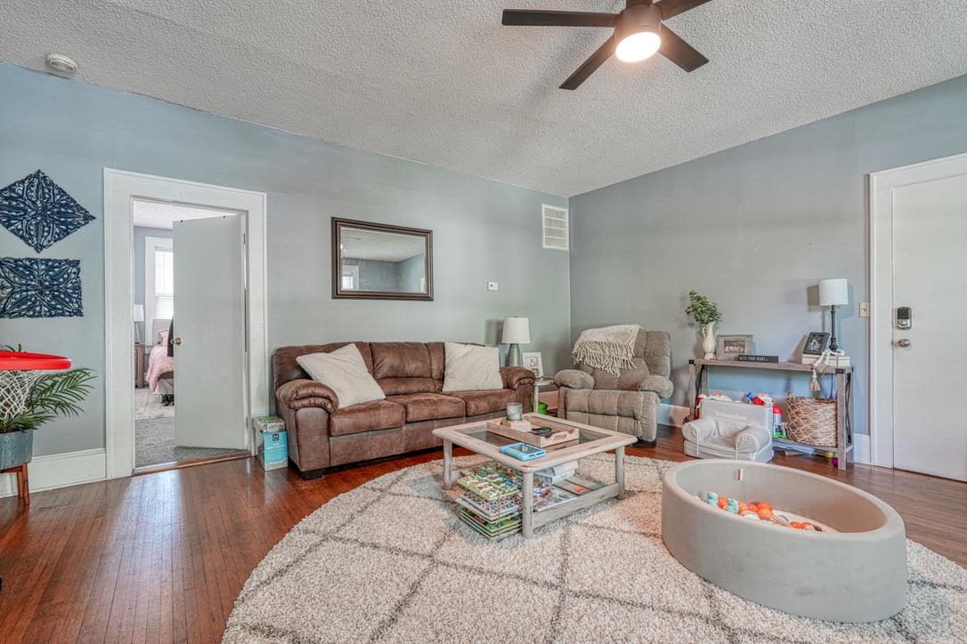 102 College Drive Property Photo 16