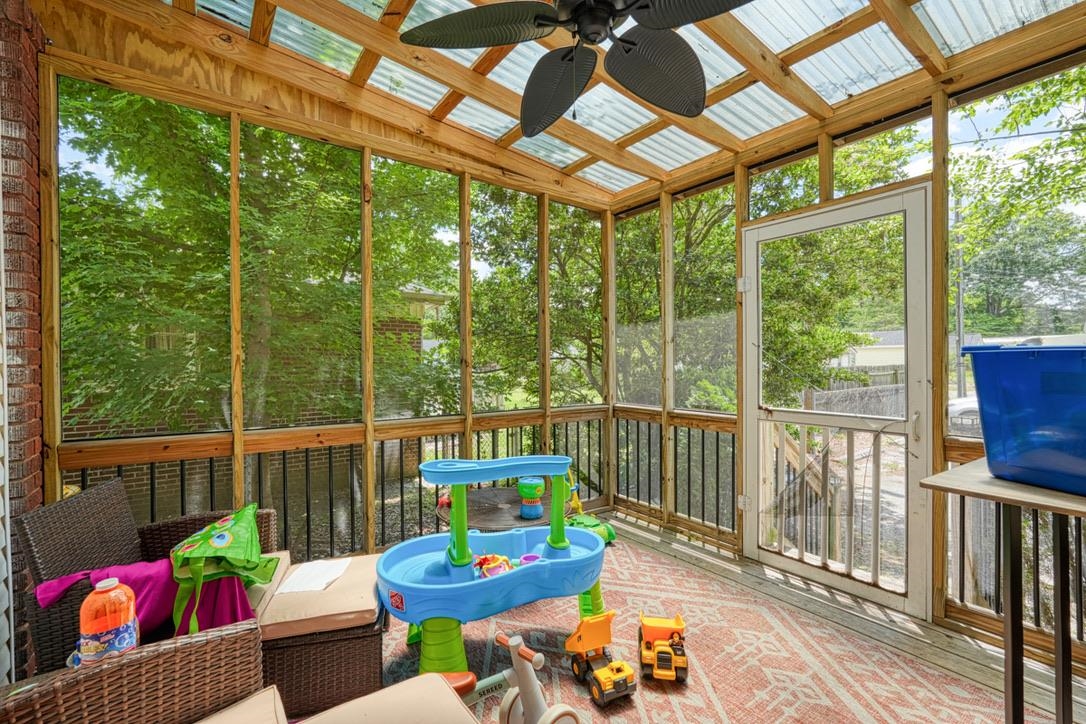 102 College Drive Property Photo 31