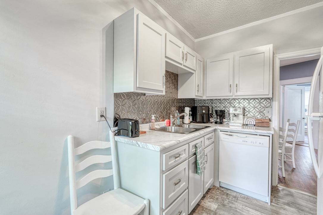 102 College Drive Property Photo 36