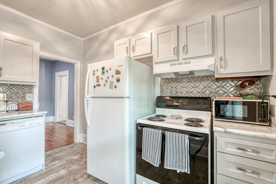 102 College Drive Property Photo 37