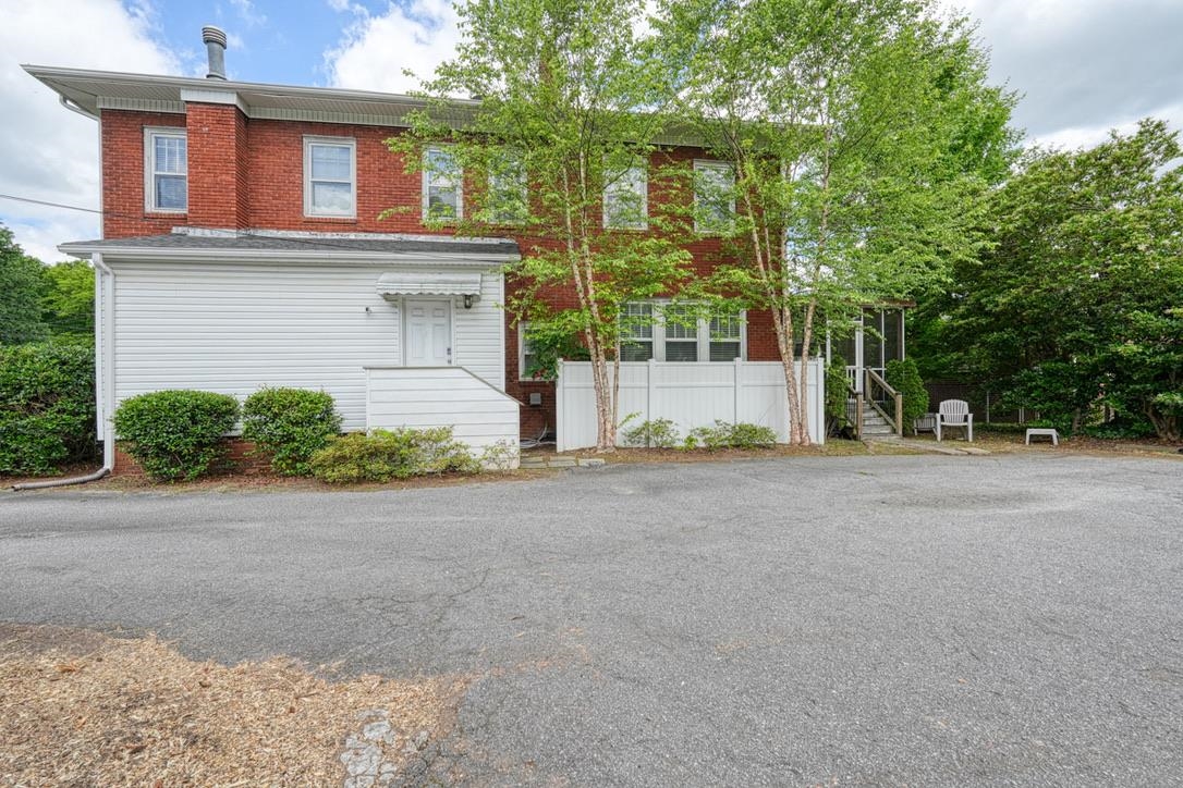 102 College Drive Property Photo 46